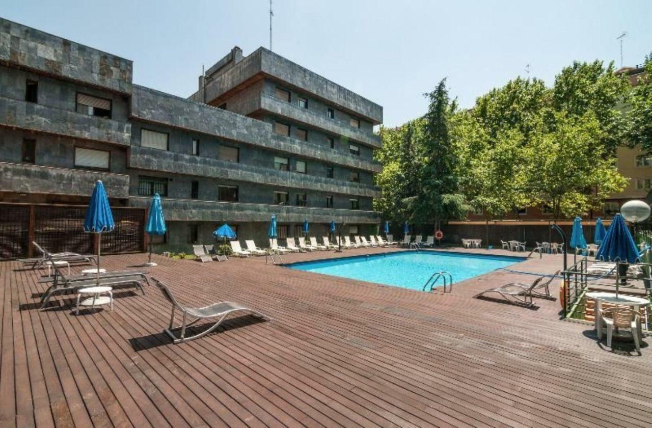 Apartamento Apartamento Junto Al Santiago Bernabeu Con Piscina Madrid Exterior foto